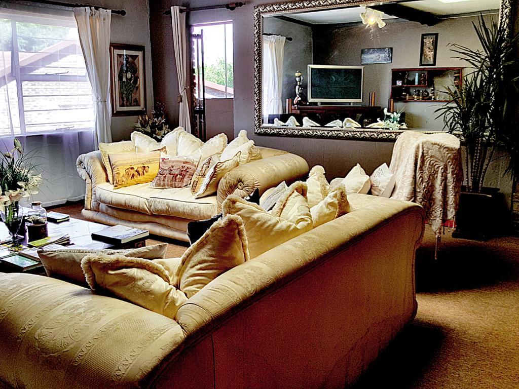 Midrand Guesthouse - Tasa 외부 사진